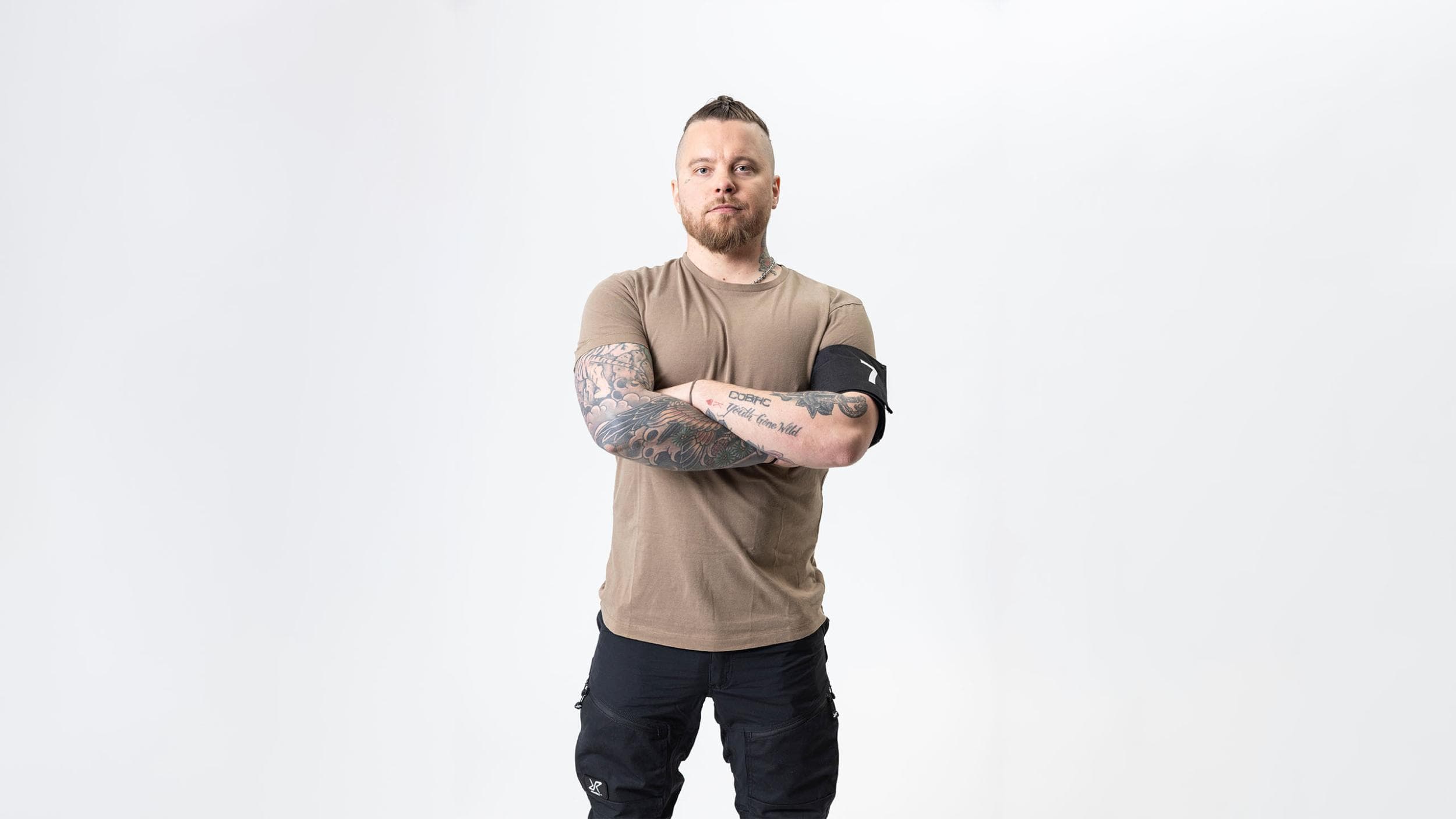 ARTTU KUOSMANEN, 33, MUUSIKKO ARTTU KUOSMANEN, 33, MUUSIKKO